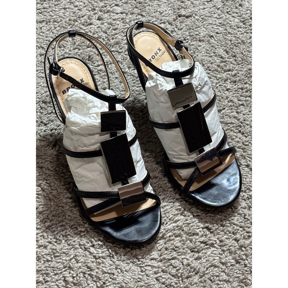 Bronx Shelby Black Patent Leather Strappy Geometric Hardware Sandals Heels 36